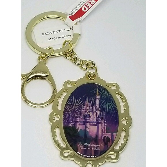 Disney Parks Magic Kingdom Fireworks Cinderella Castle Keychain 2 Sided NWT - Picture 2 of 2